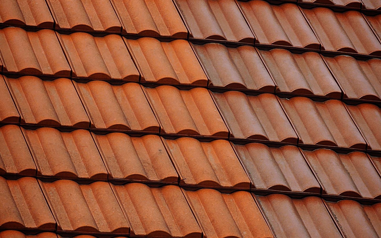 Détail d’une couverture posée par Chemith René